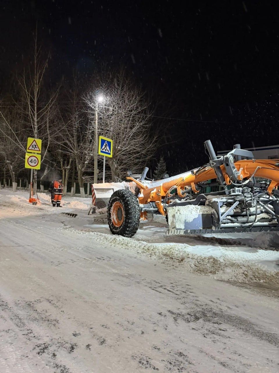 Зәй урамнарыннан 5,6 мең кубометрдан артык кар чыгарылган