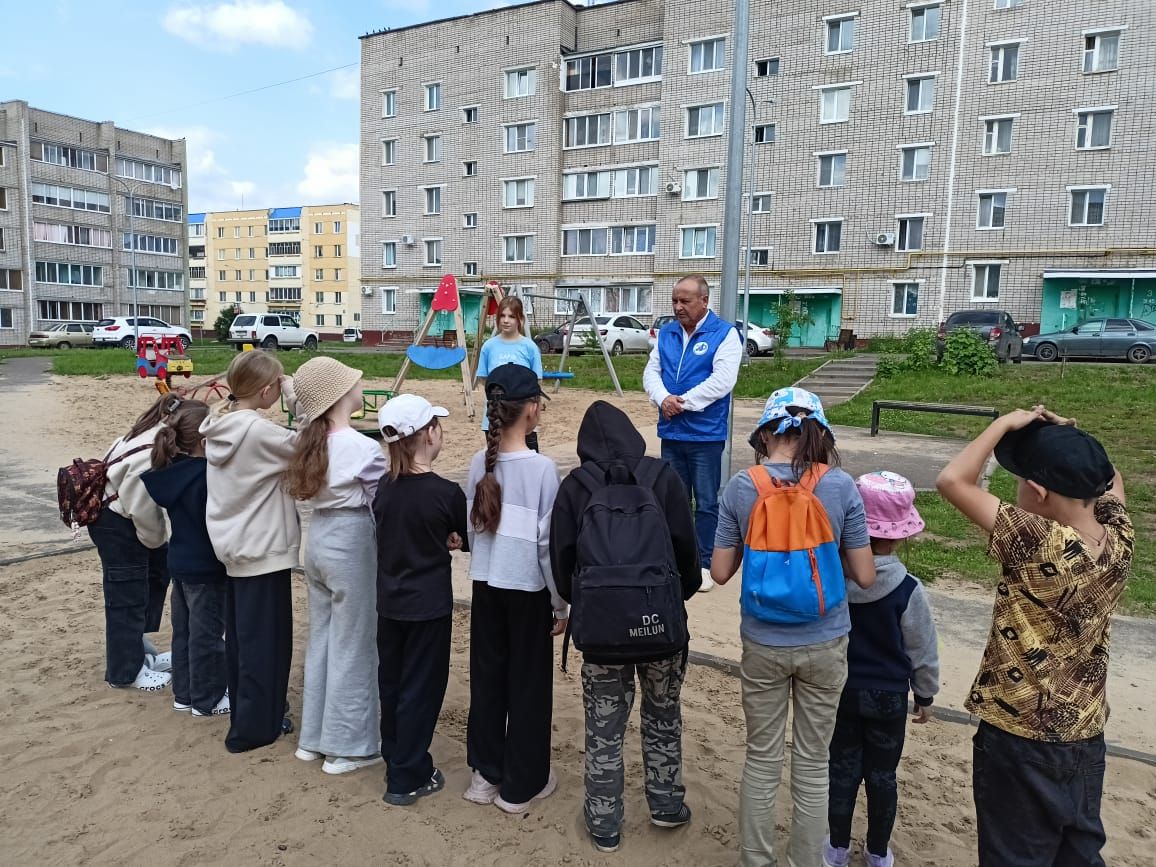 Профилактика ПДД для детей в Заинске: безопасность во дворах и на дорогах