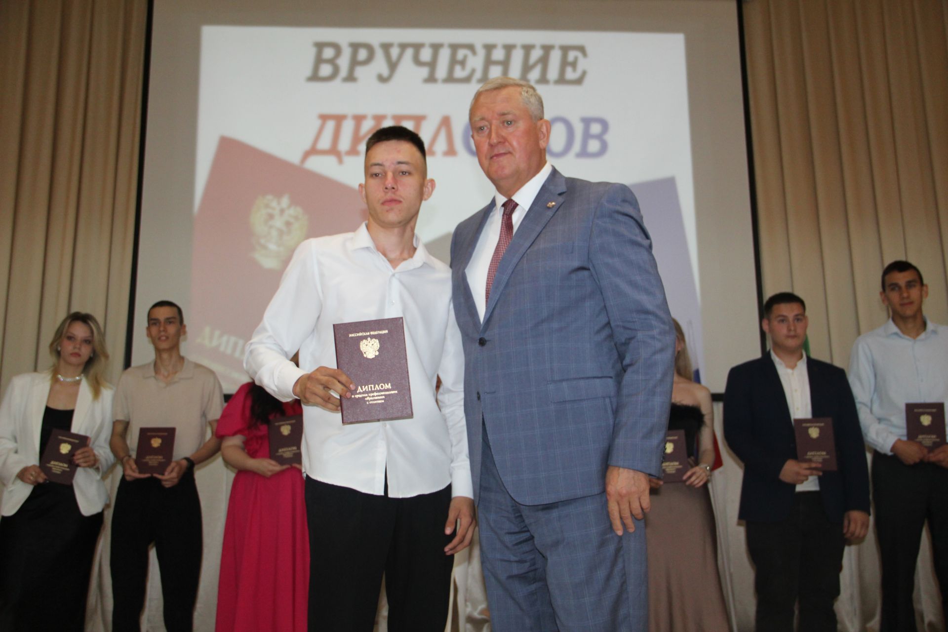 Выпускники Заинского политехнического колледжа получили дипломы
