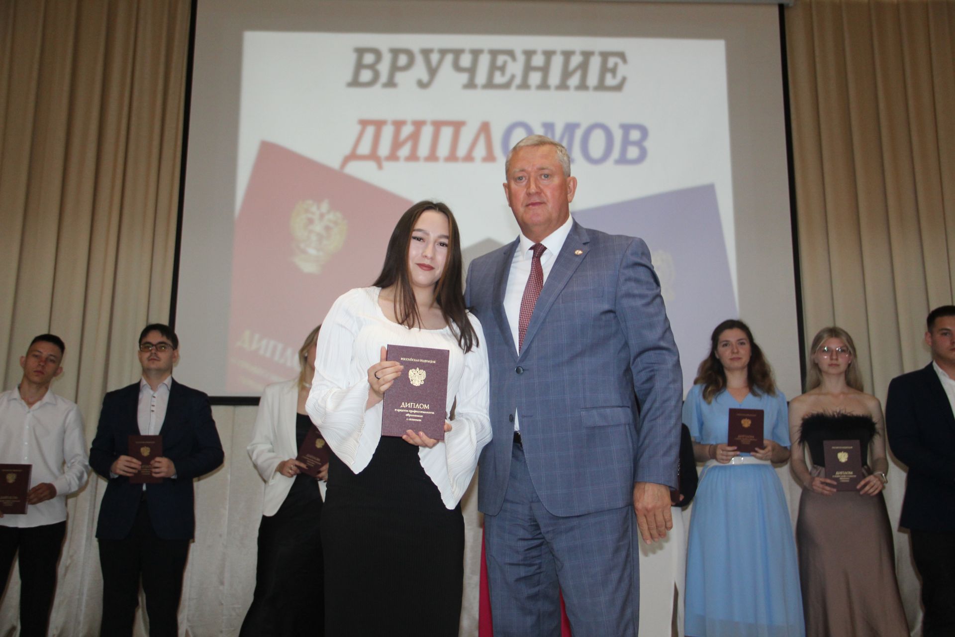 Выпускники Заинского политехнического колледжа получили дипломы