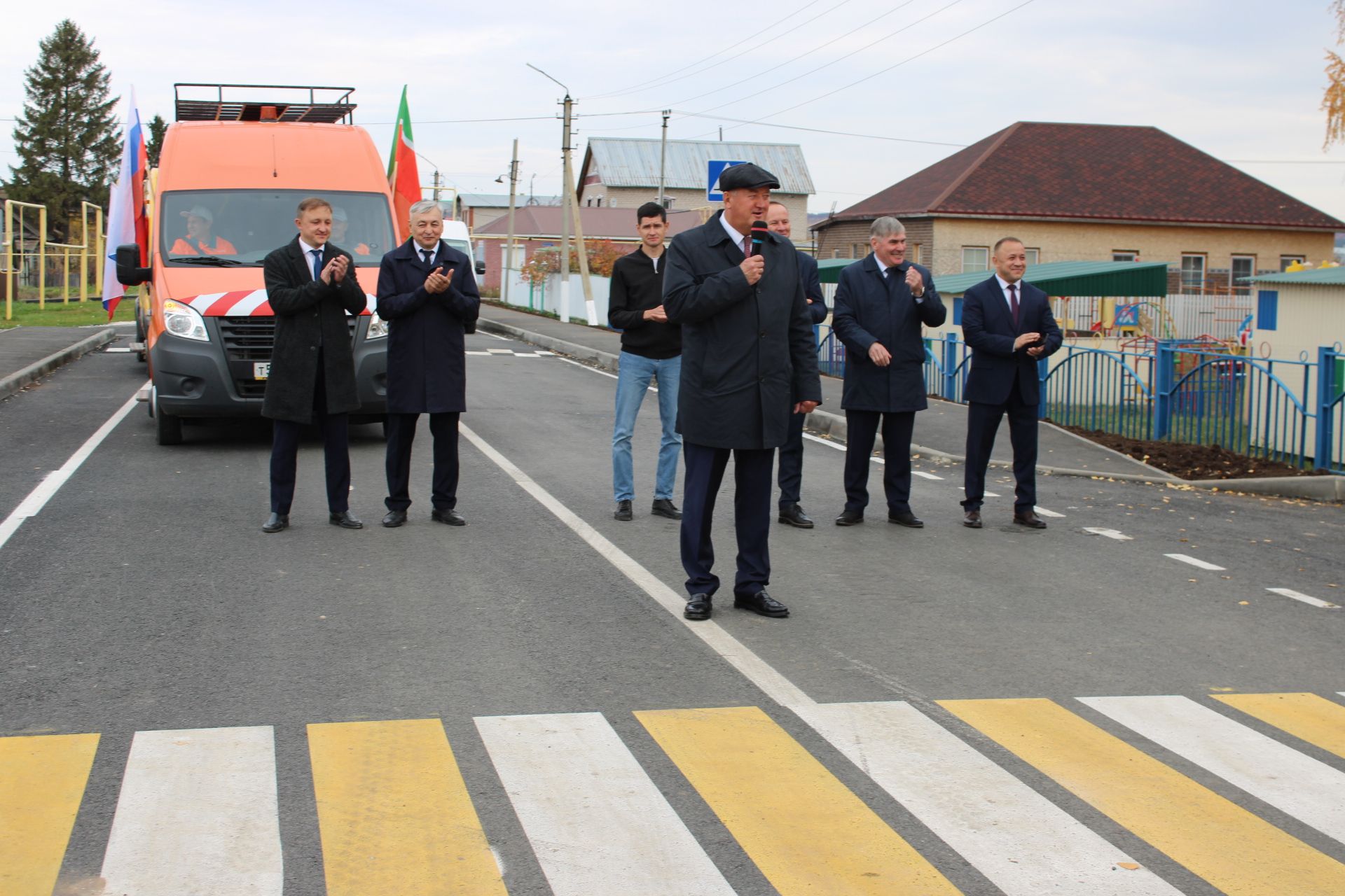 В Заинском районе открыли сразу несколько дорог после капремонта
