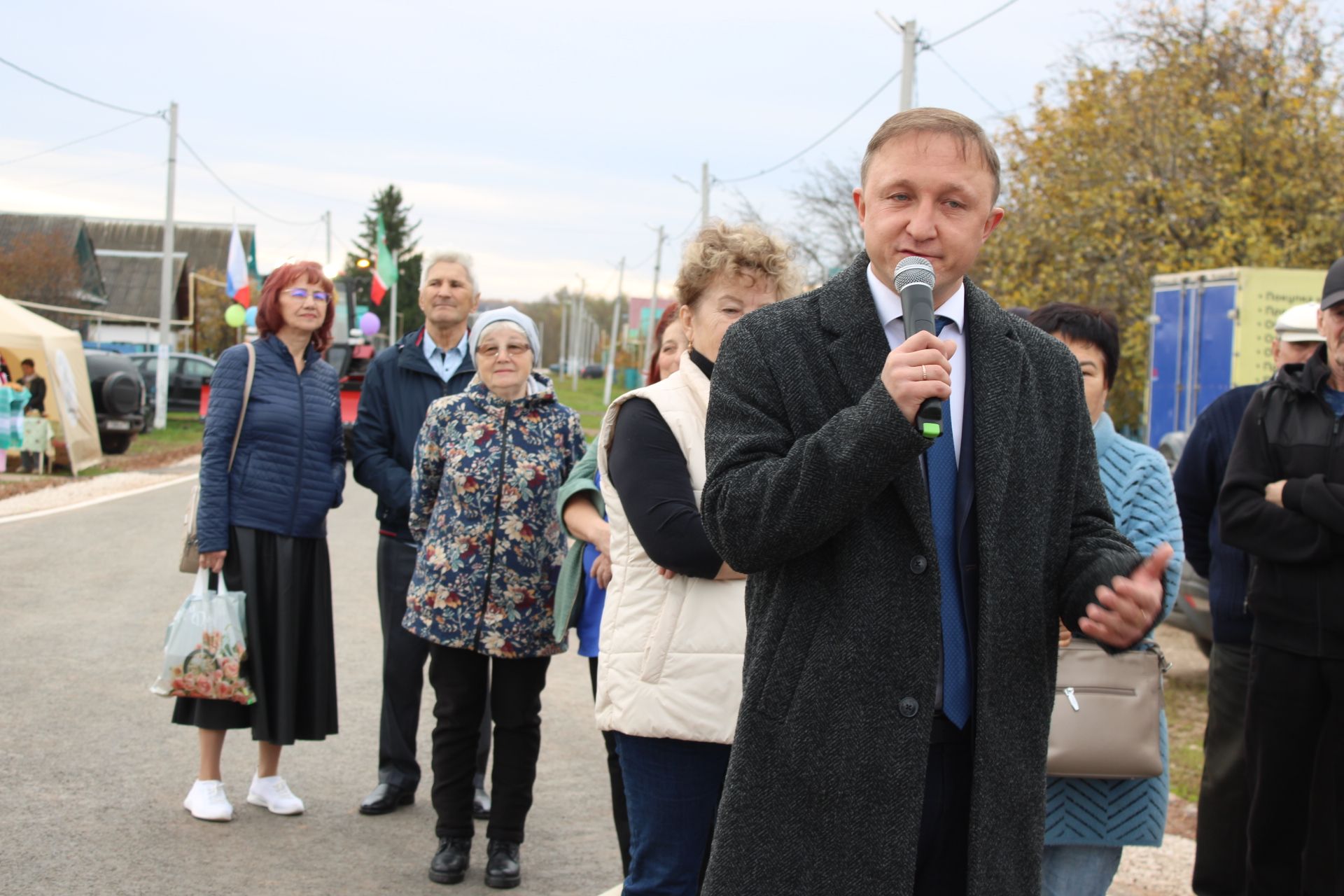 В Заинском районе открыли сразу несколько дорог после капремонта