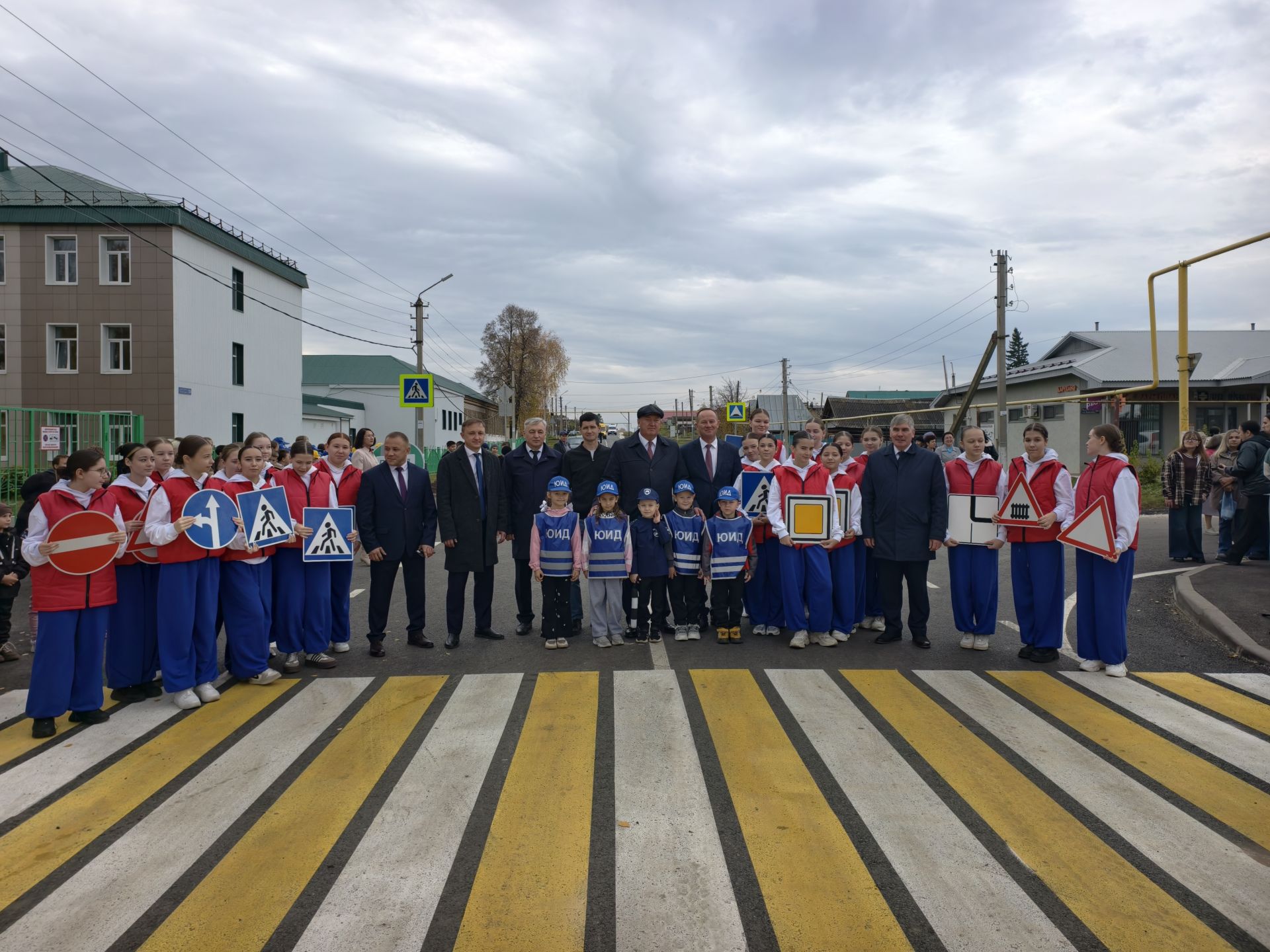 Зәйнең тарихи үзәгендә яңартылган юллар тантаналы төстә ачылды
