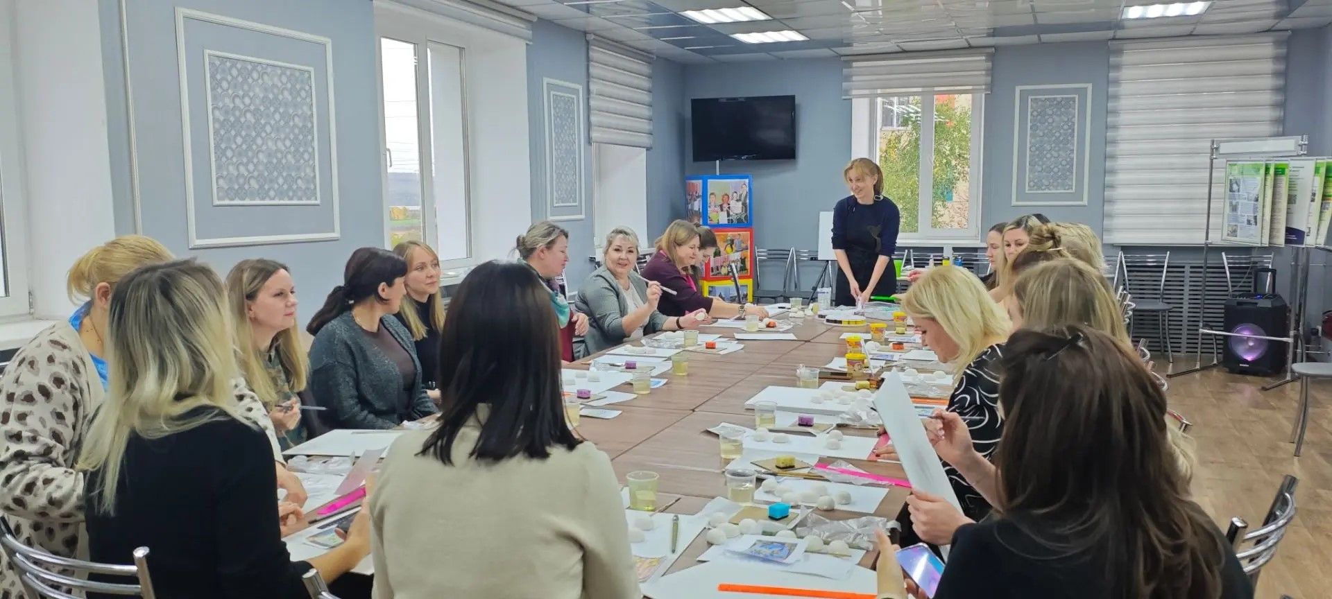 Зәйнең «Радость» үзәгендә иҗат аша арыганлыкны җиңәргә өйрәтәләр