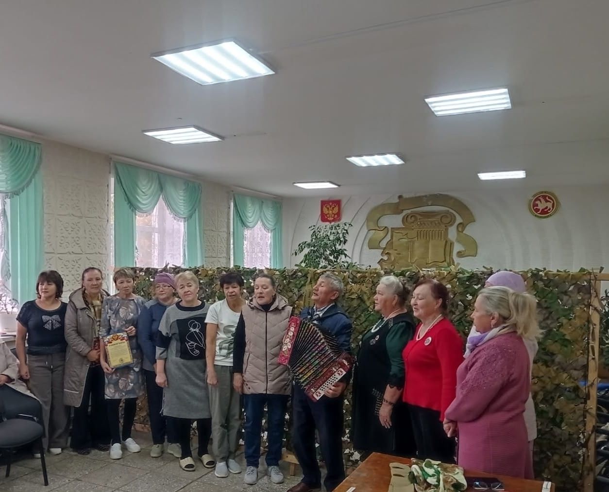 Күзгә күренмәс фронт сакчылары: Дүрт-Мунча волонтерлары ике ел маскировка челтәрләре үрә