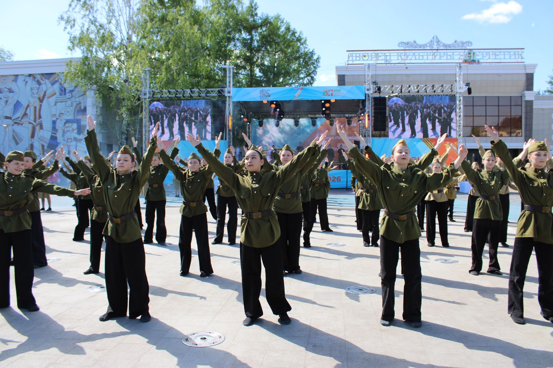 Празднование Дня победы: полный фоторепортаж