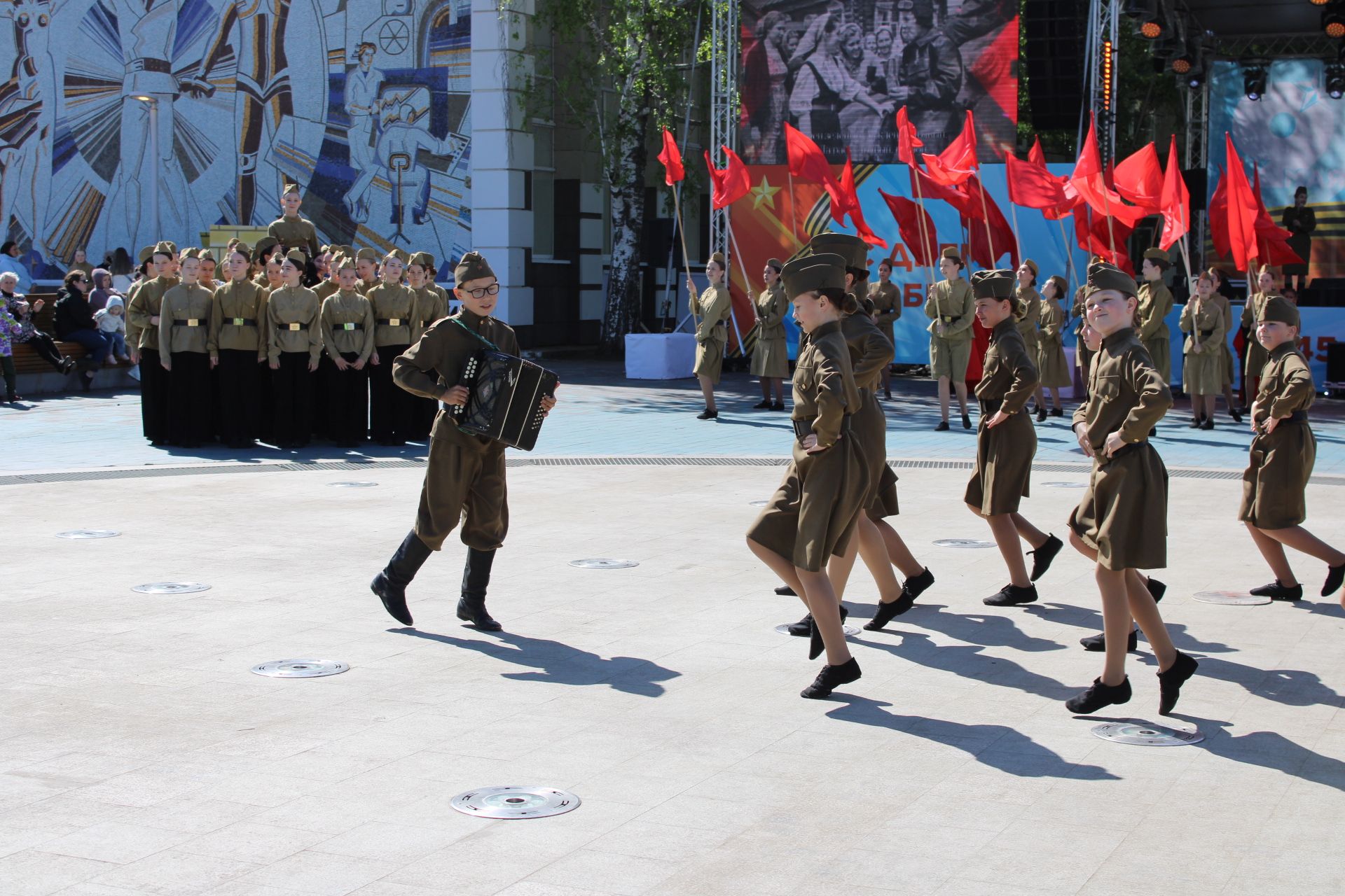 Празднование Дня победы: полный фоторепортаж