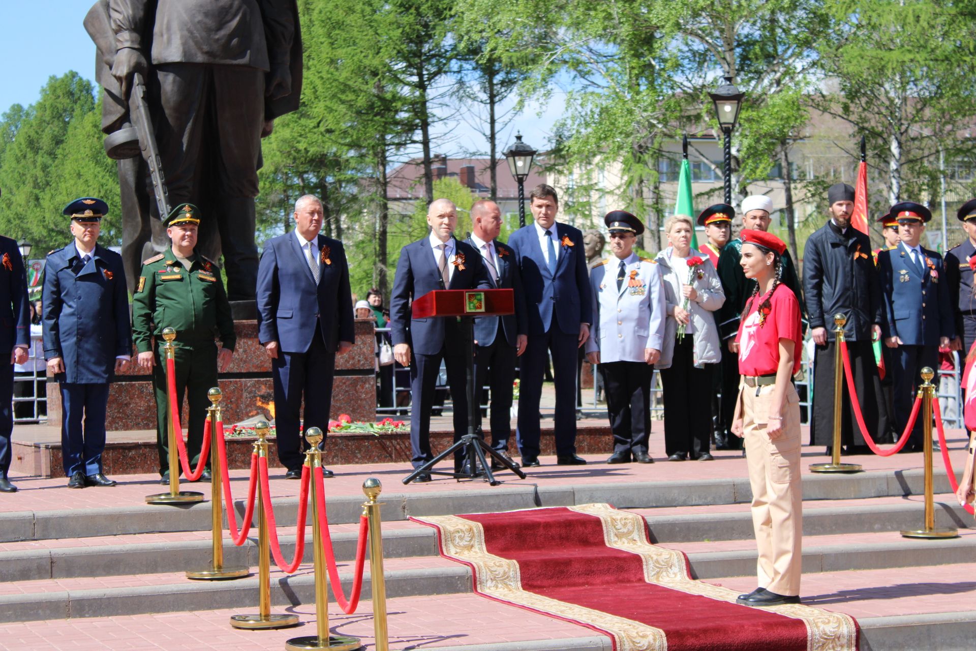 Празднование Дня победы: полный фоторепортаж