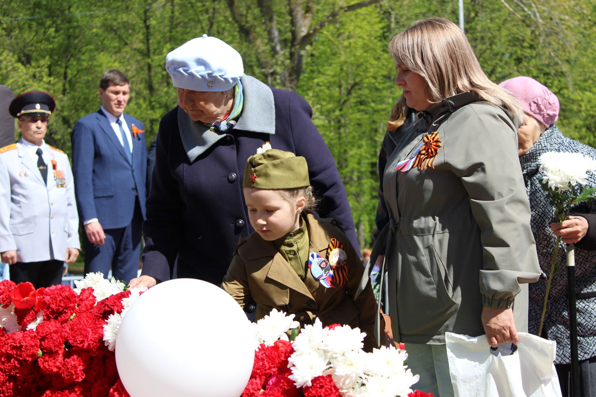 Празднование Дня победы: полный фоторепортаж