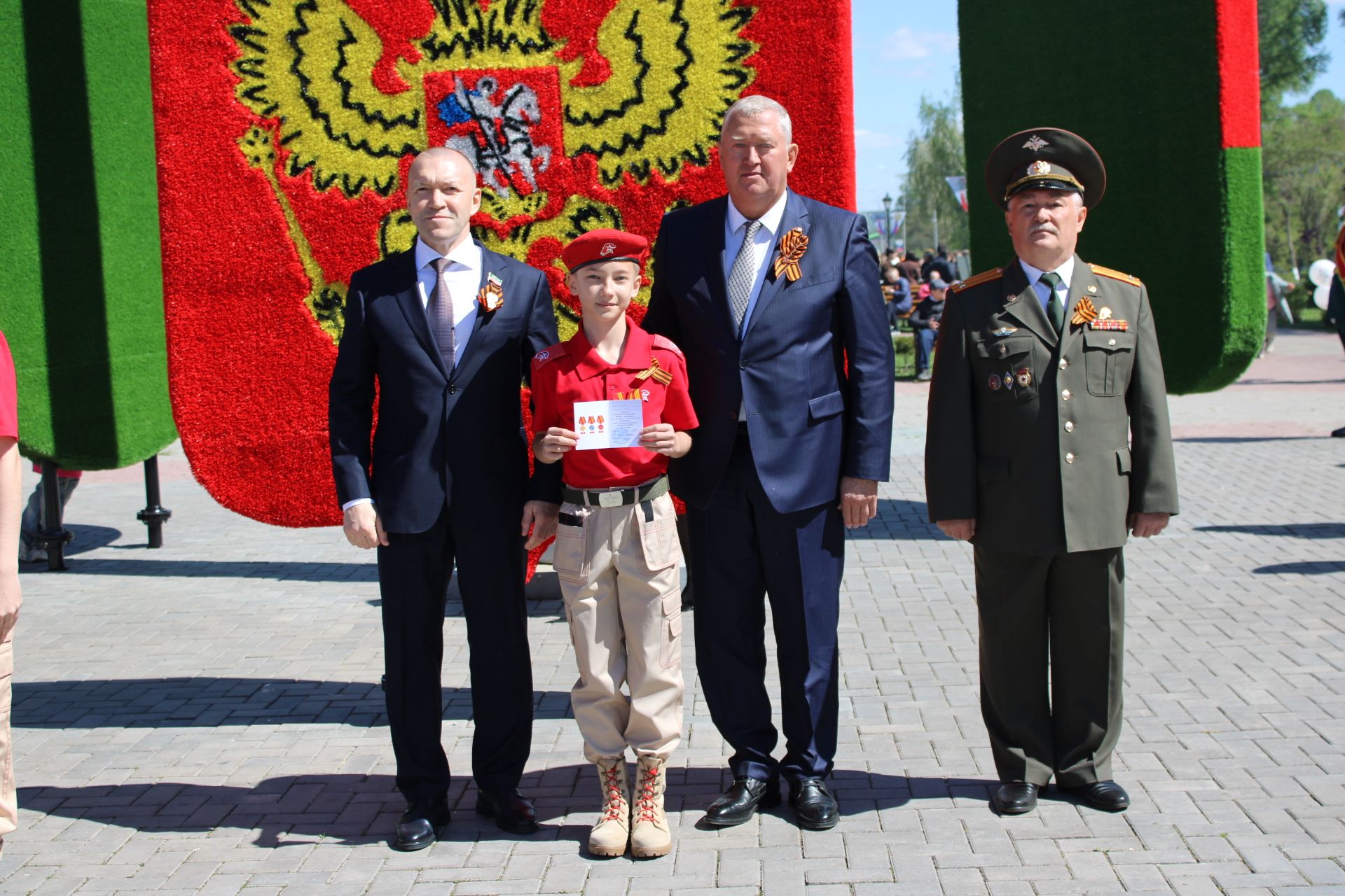 Празднование Дня победы: полный фоторепортаж