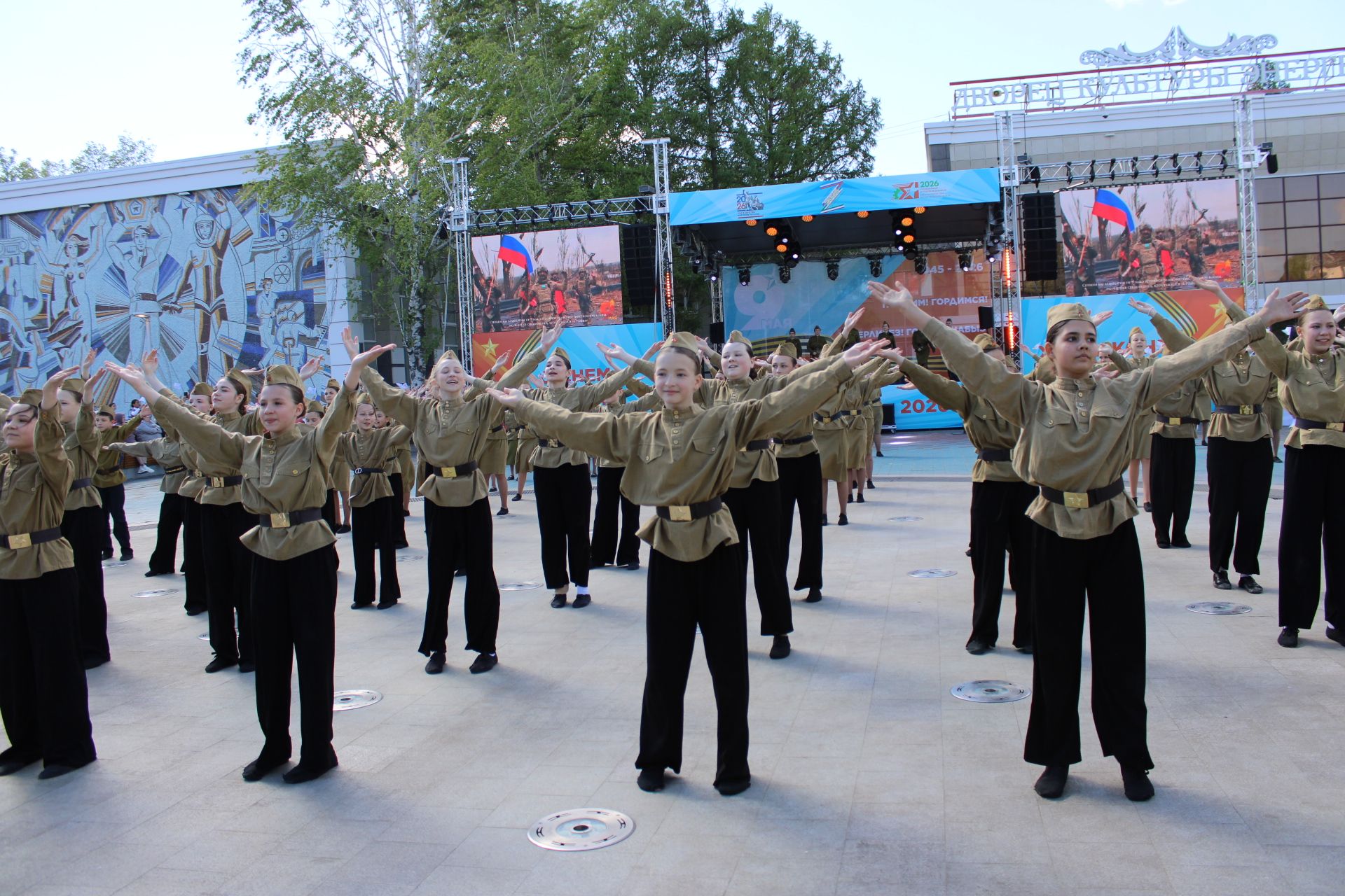 Празднование Дня победы: полный фоторепортаж