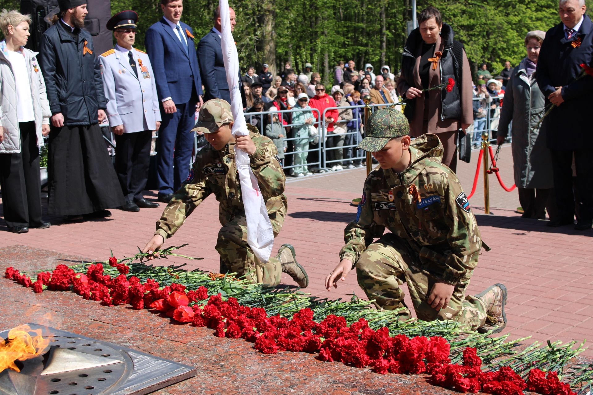 Празднование Дня победы: полный фоторепортаж