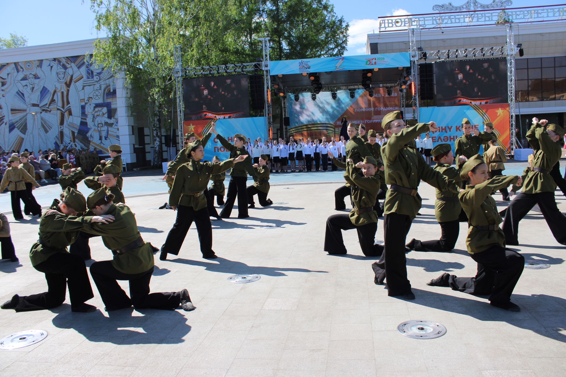 Празднование Дня победы: полный фоторепортаж