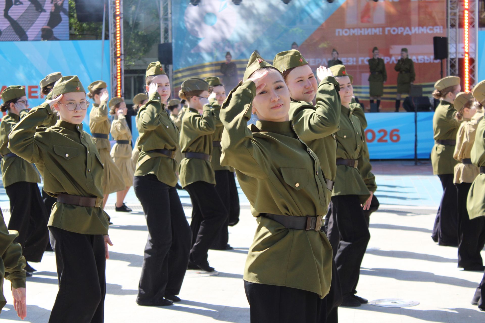 Празднование Дня победы: полный фоторепортаж