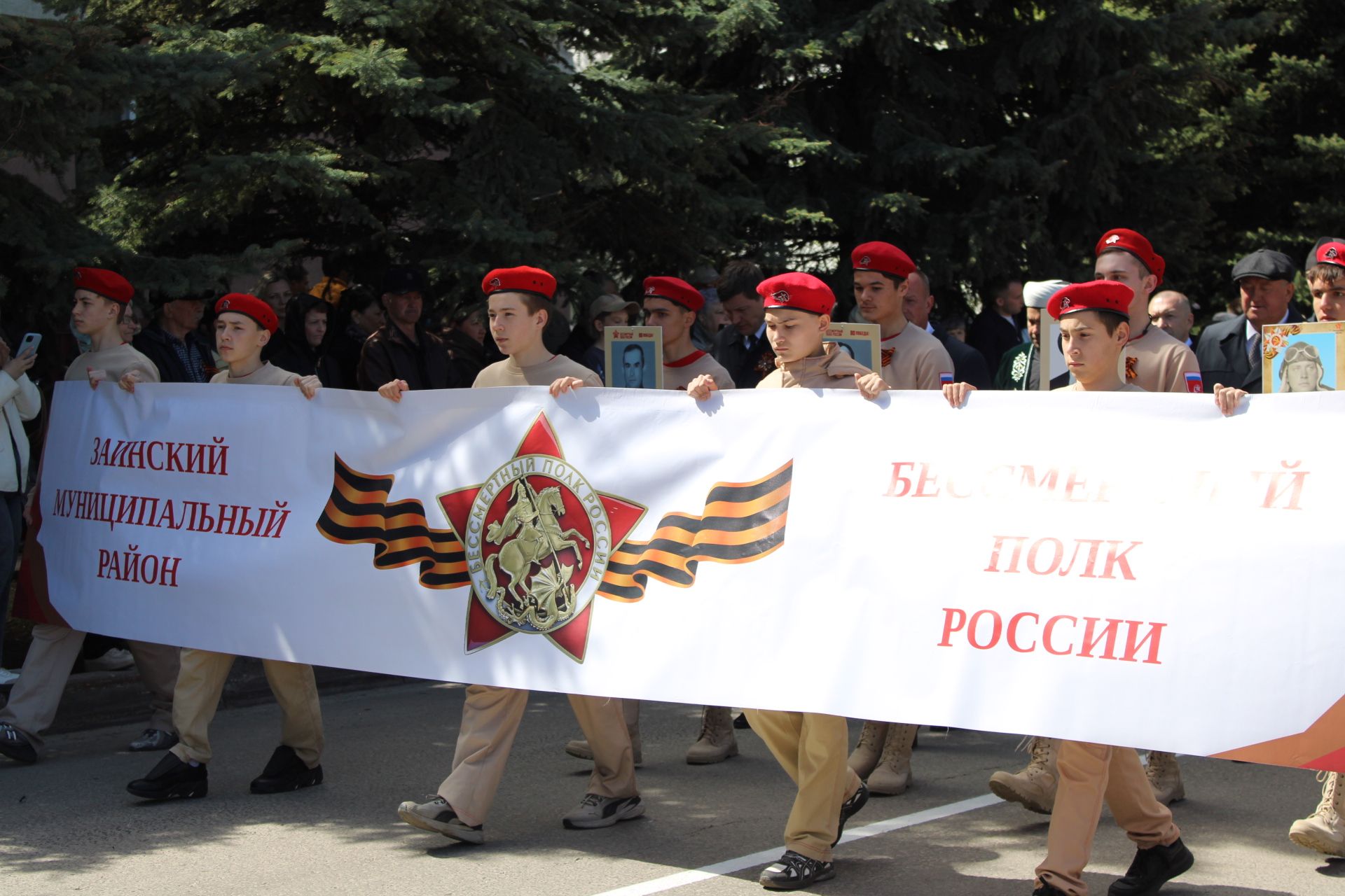 Празднование Дня победы: полный фоторепортаж