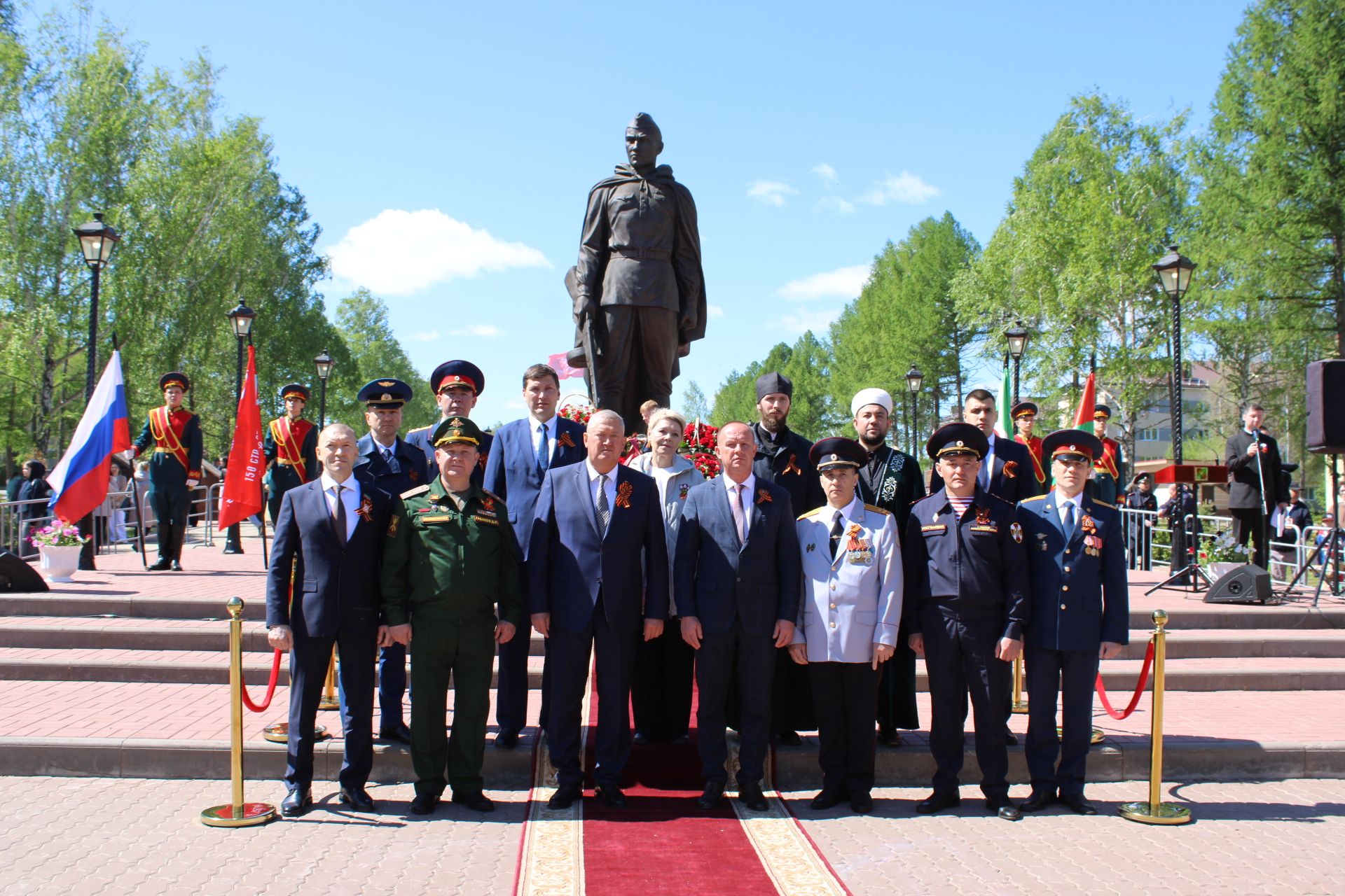 Празднование Дня победы: полный фоторепортаж