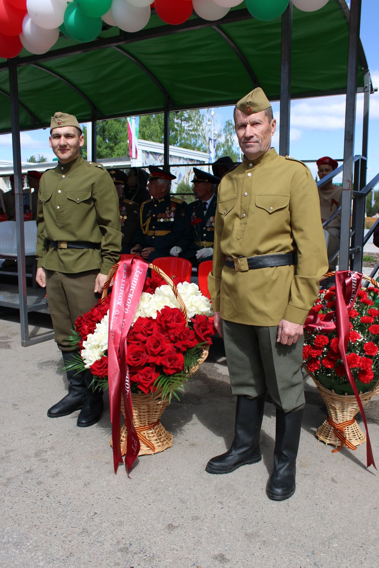 Празднование Дня победы: полный фоторепортаж