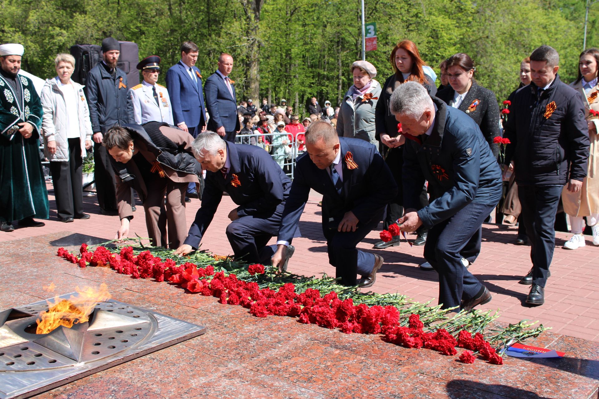 Празднование Дня победы: полный фоторепортаж