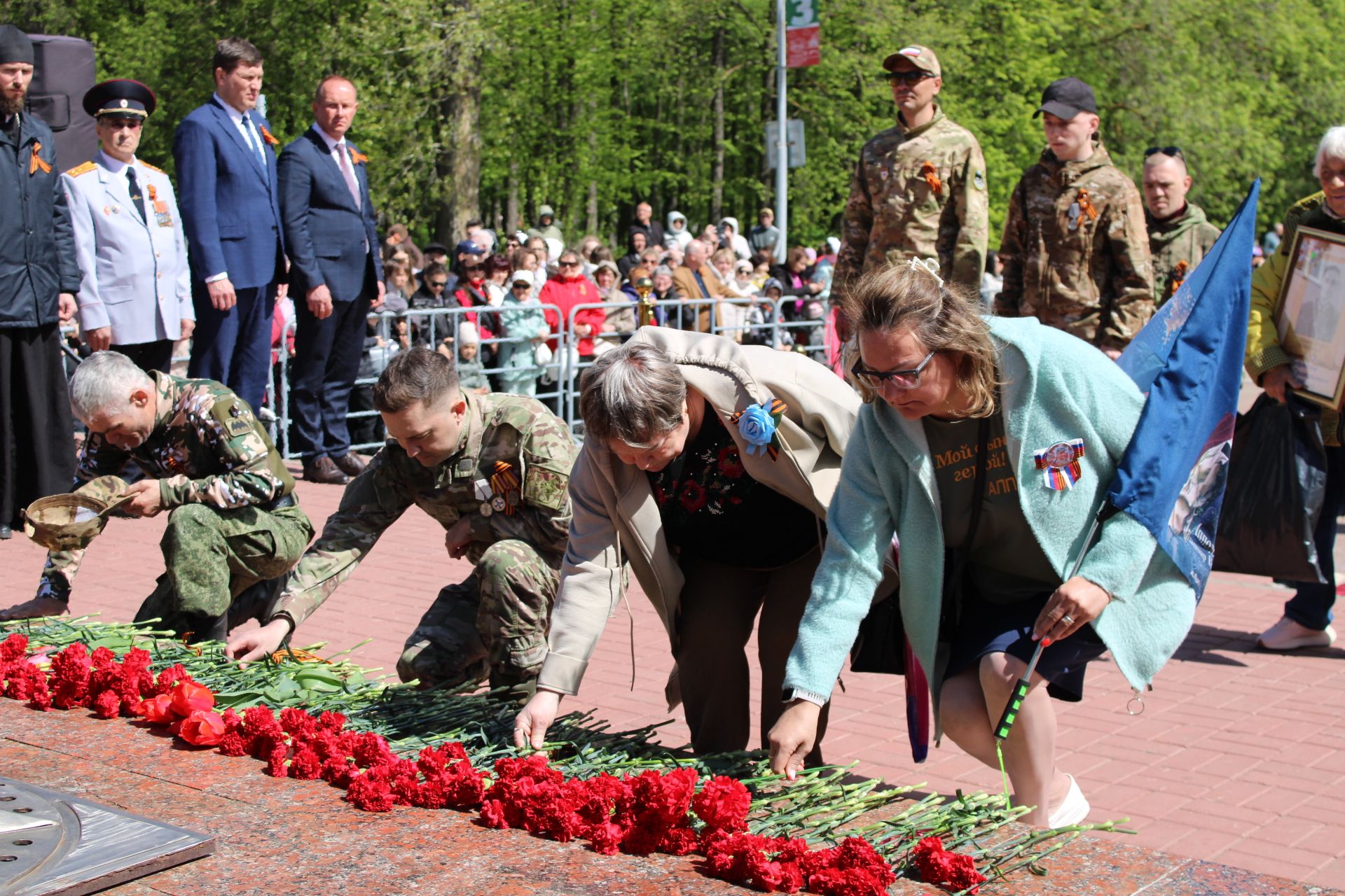 Празднование Дня победы: полный фоторепортаж