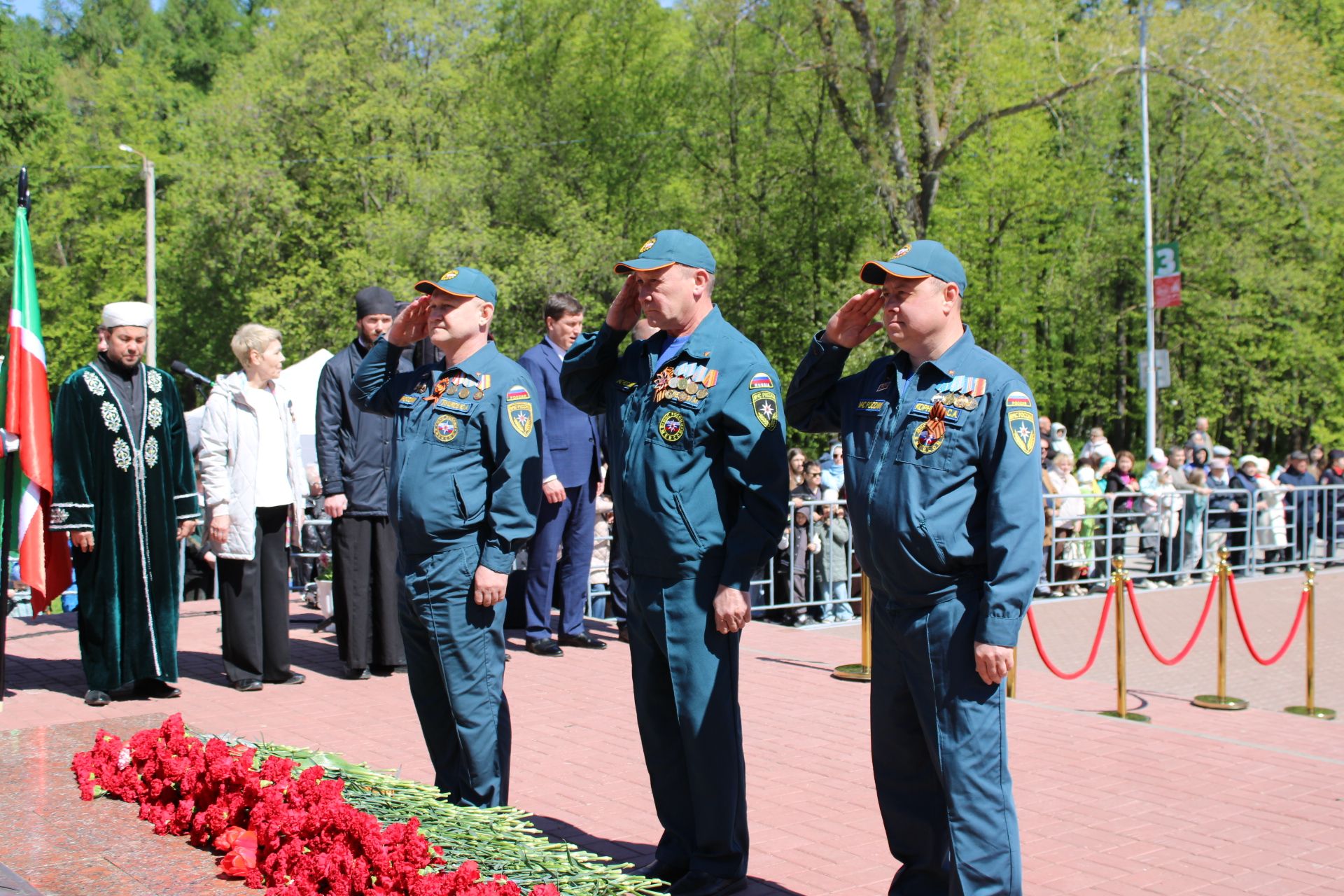 Празднование Дня победы: полный фоторепортаж