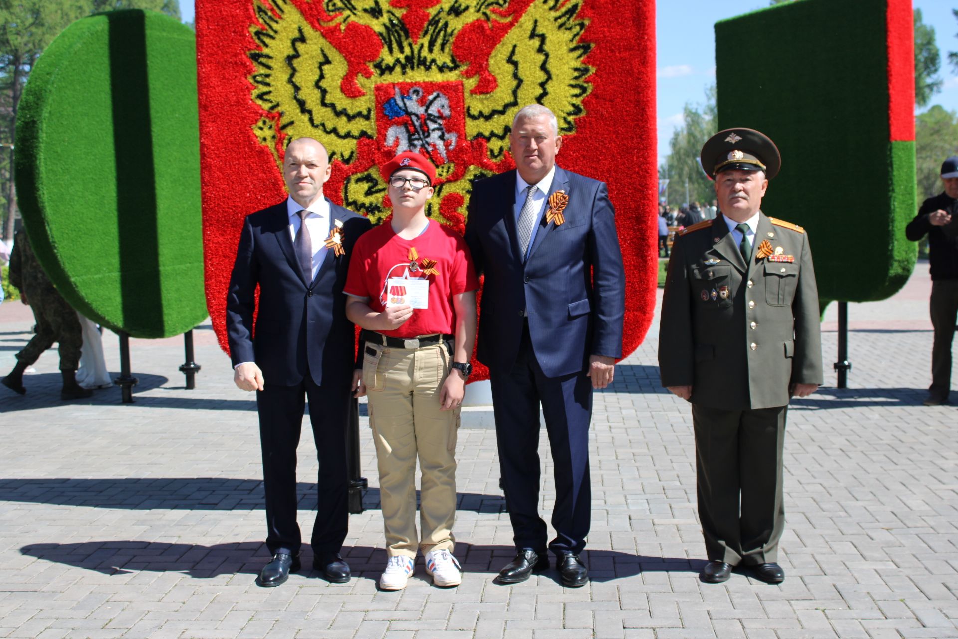 Празднование Дня победы: полный фоторепортаж
