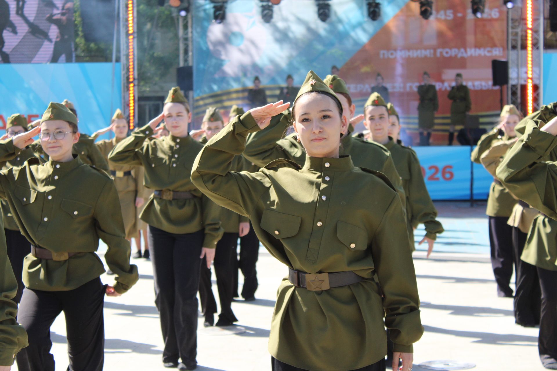 Празднование Дня победы: полный фоторепортаж