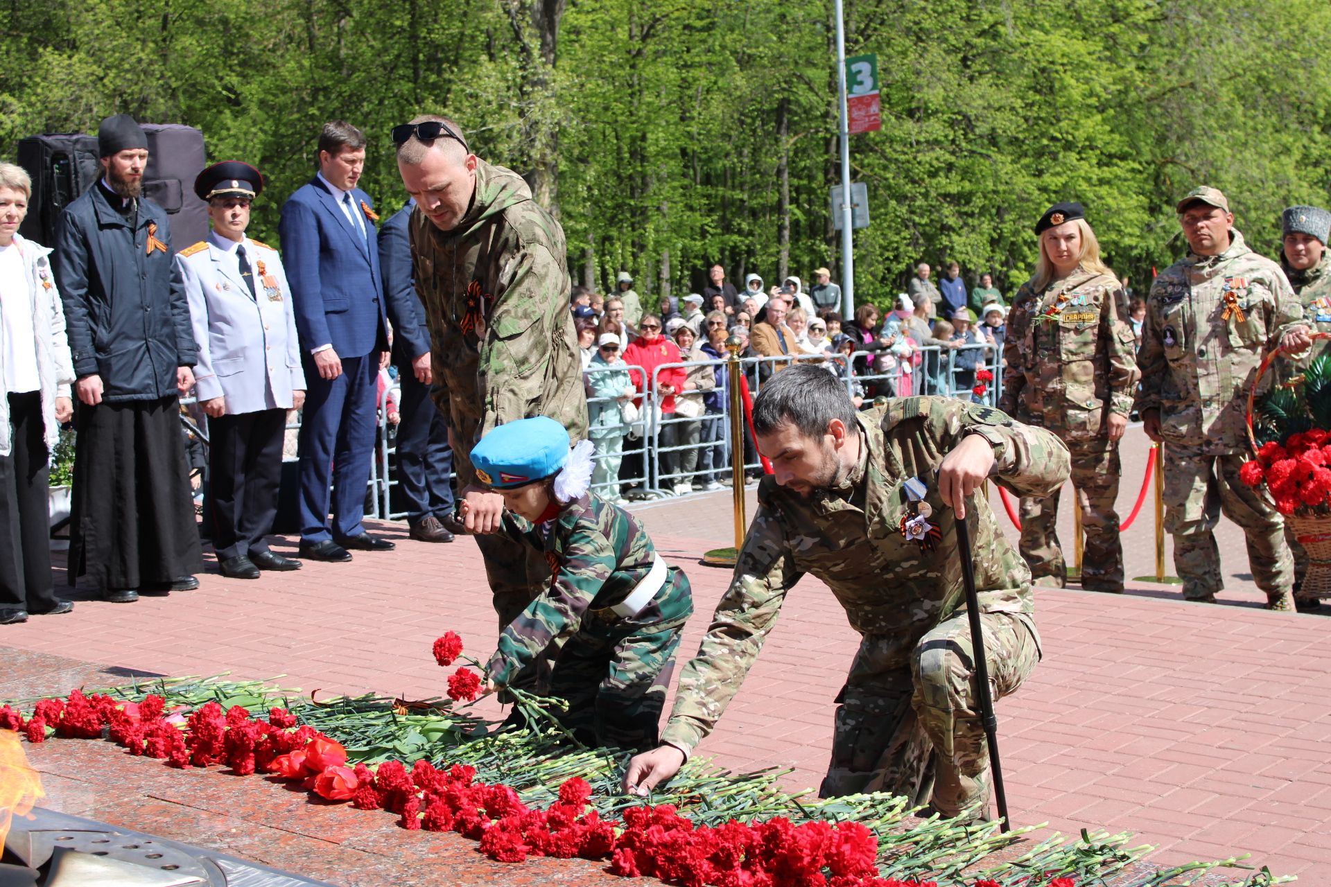 Празднование Дня победы: полный фоторепортаж