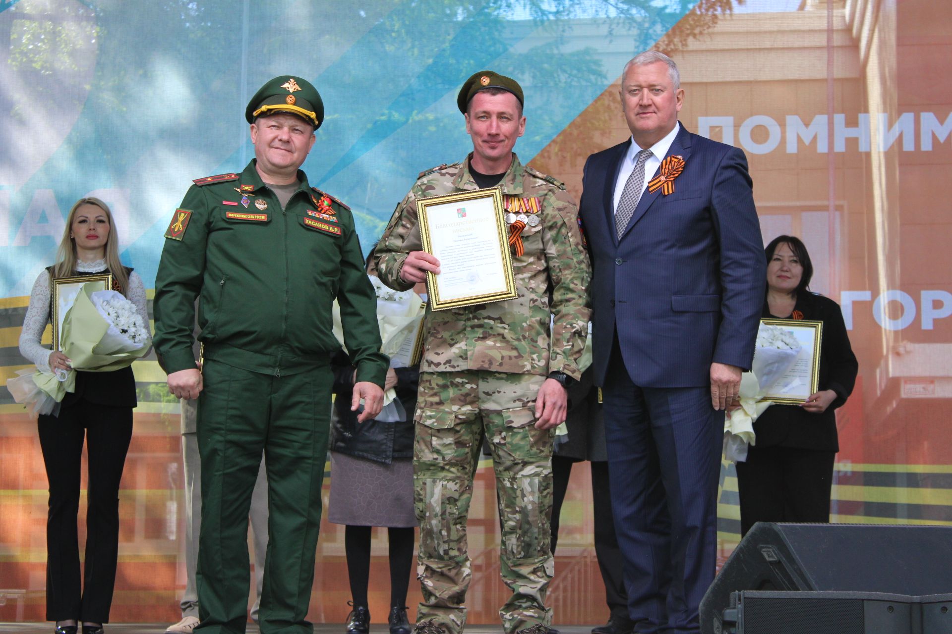 Празднование Дня победы: полный фоторепортаж