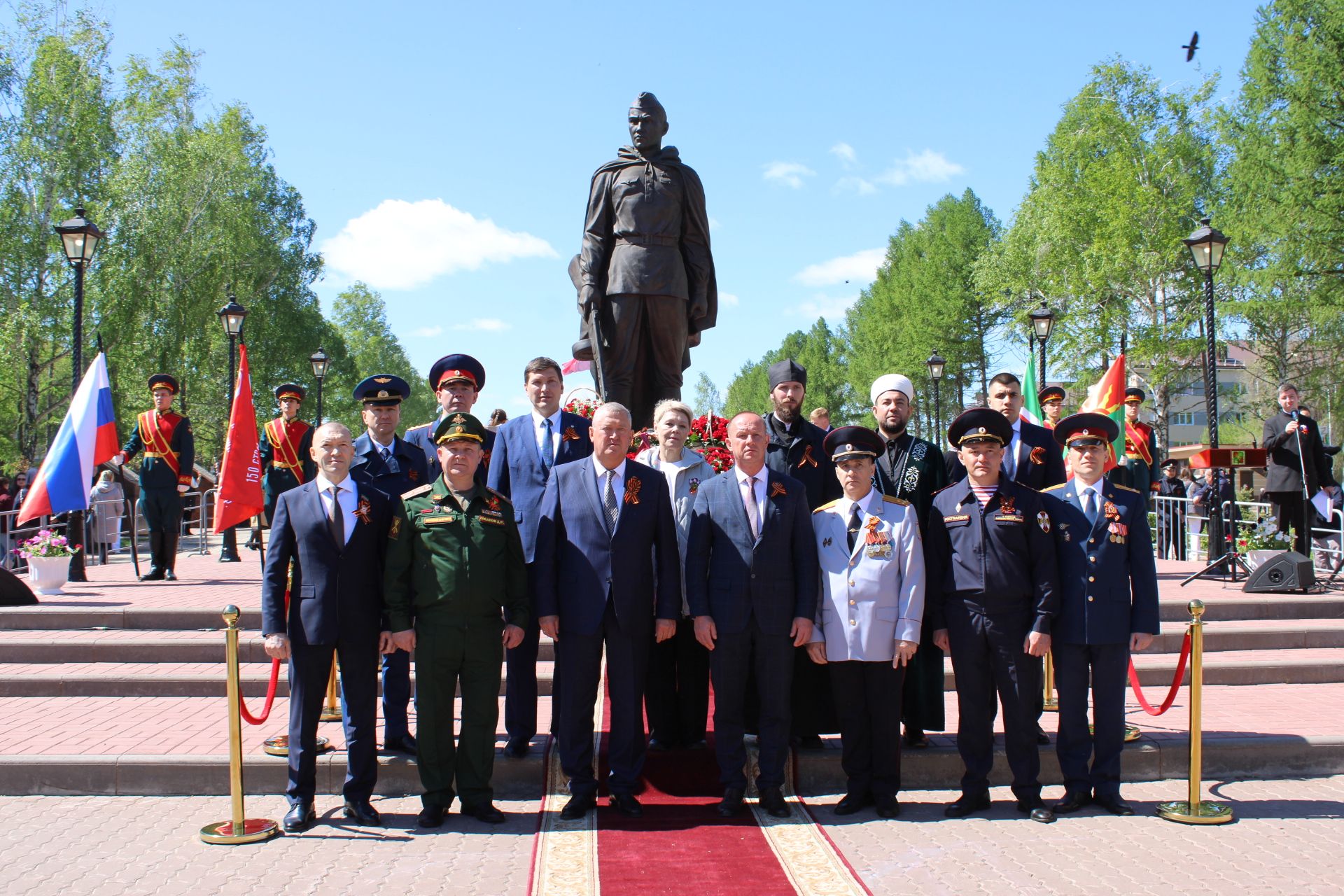 Празднование Дня победы: полный фоторепортаж