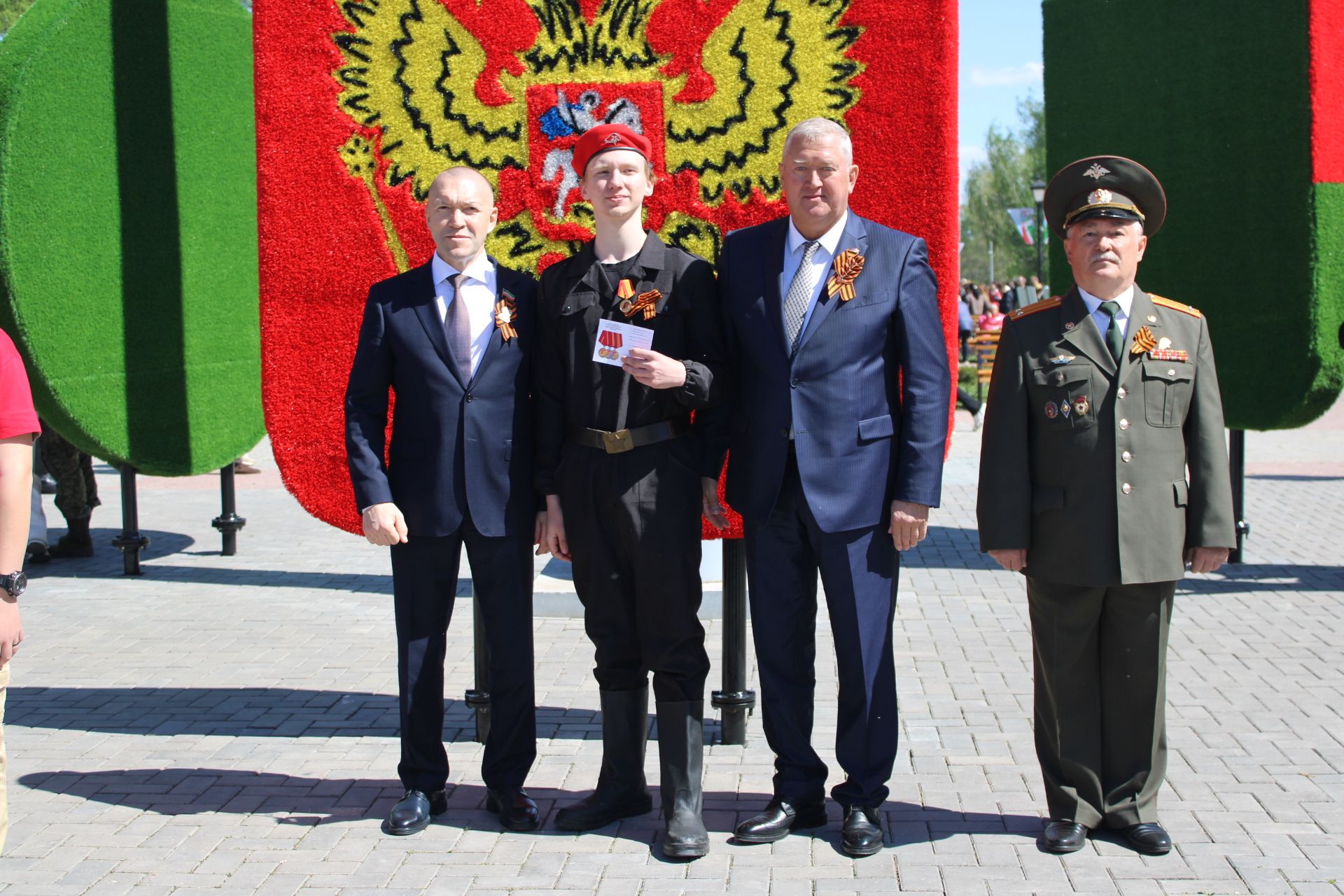 Празднование Дня победы: полный фоторепортаж