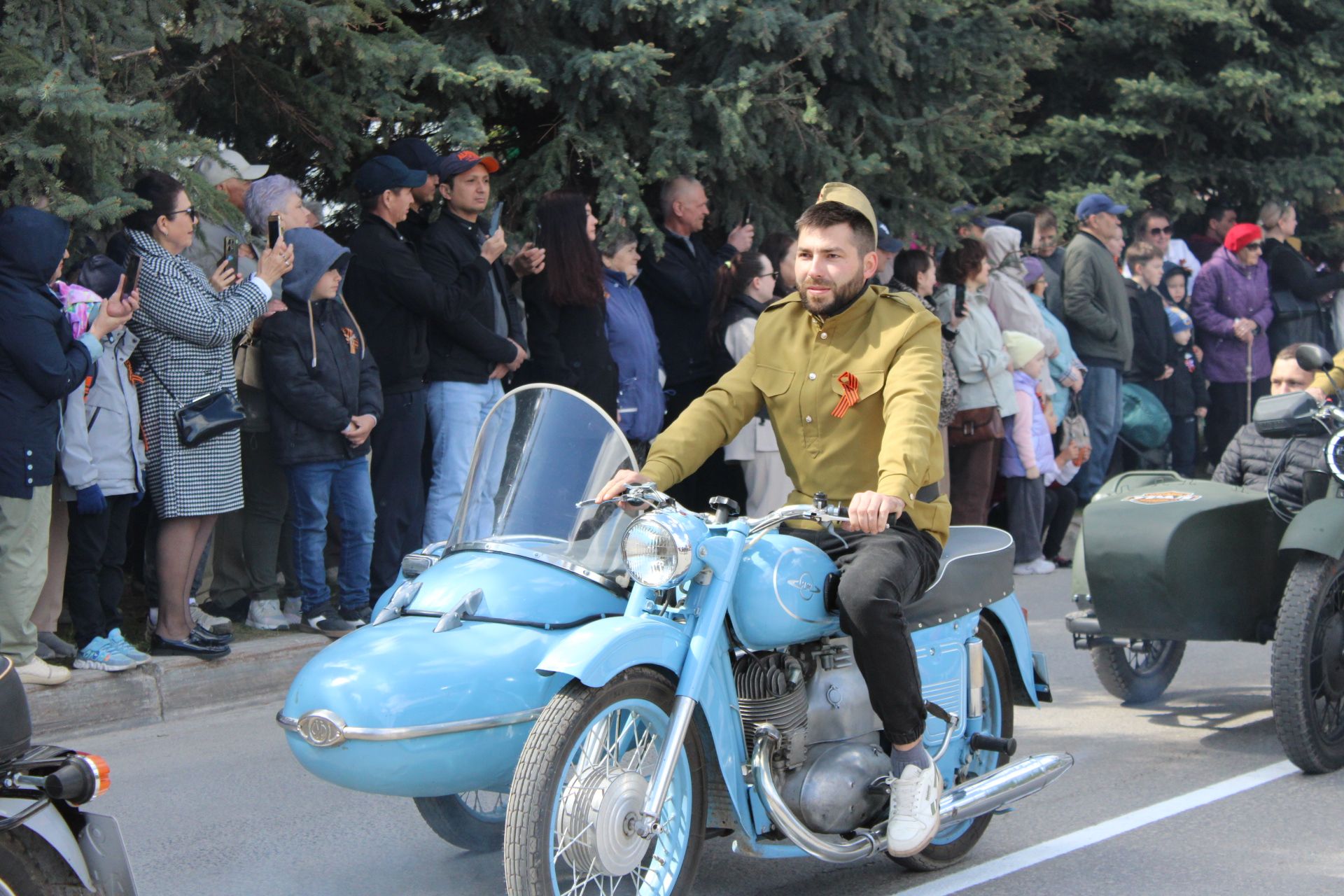Празднование Дня победы: полный фоторепортаж