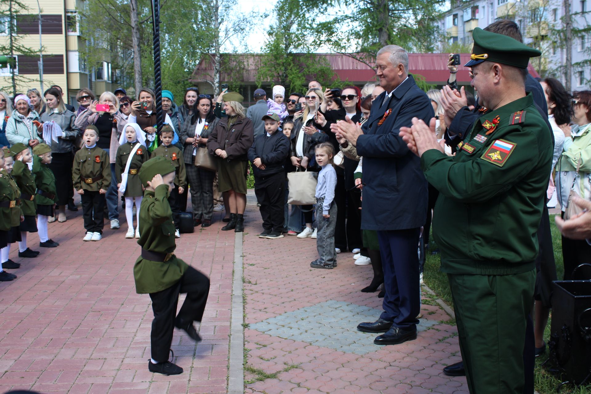 Празднование Дня победы: полный фоторепортаж