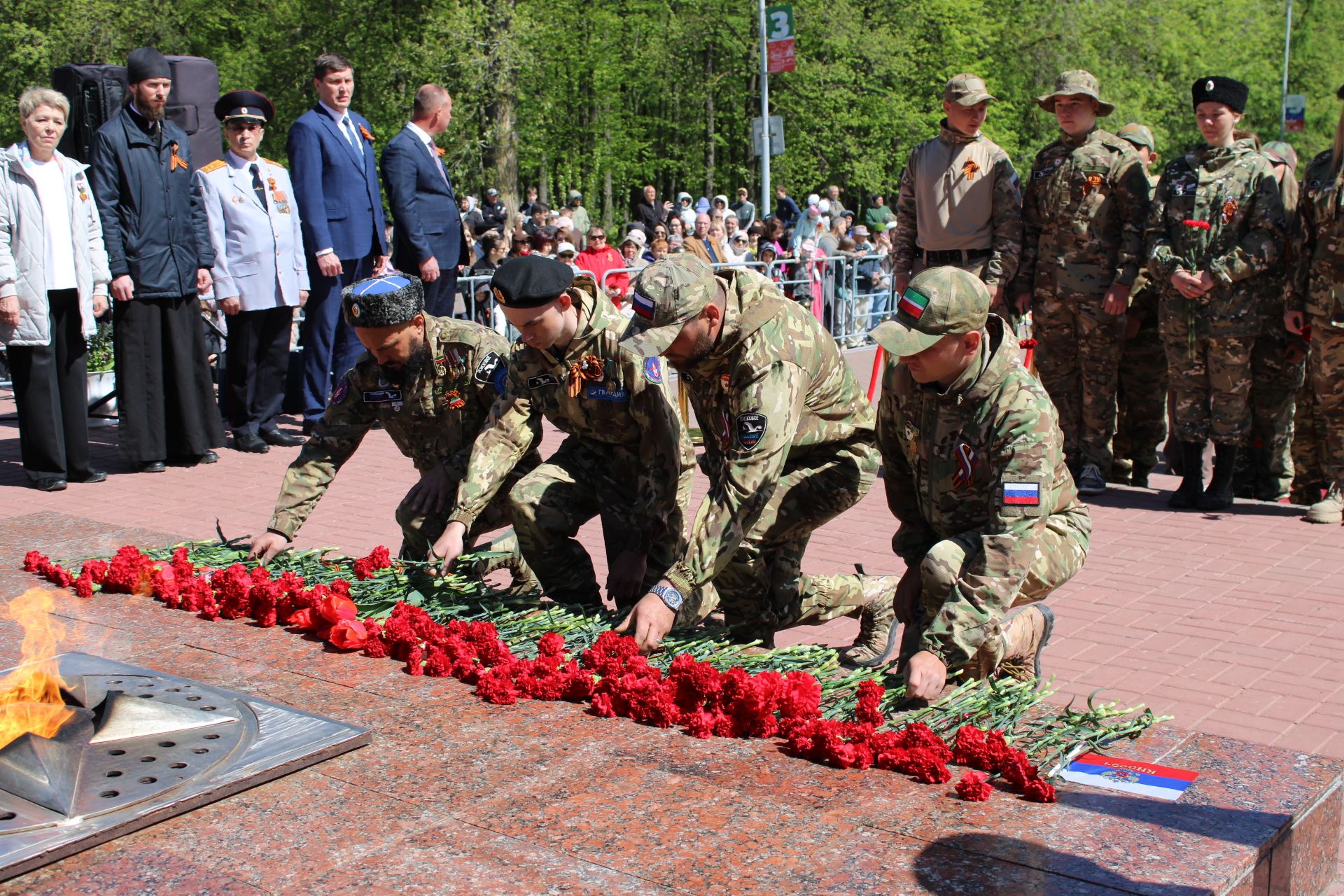 Празднование Дня победы: полный фоторепортаж