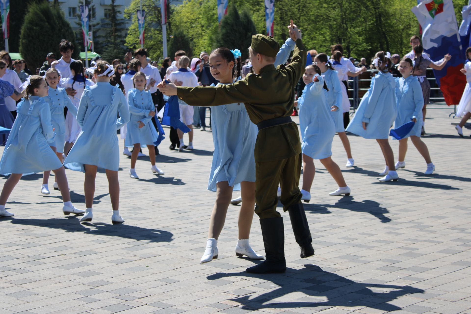 Празднование Дня победы: полный фоторепортаж
