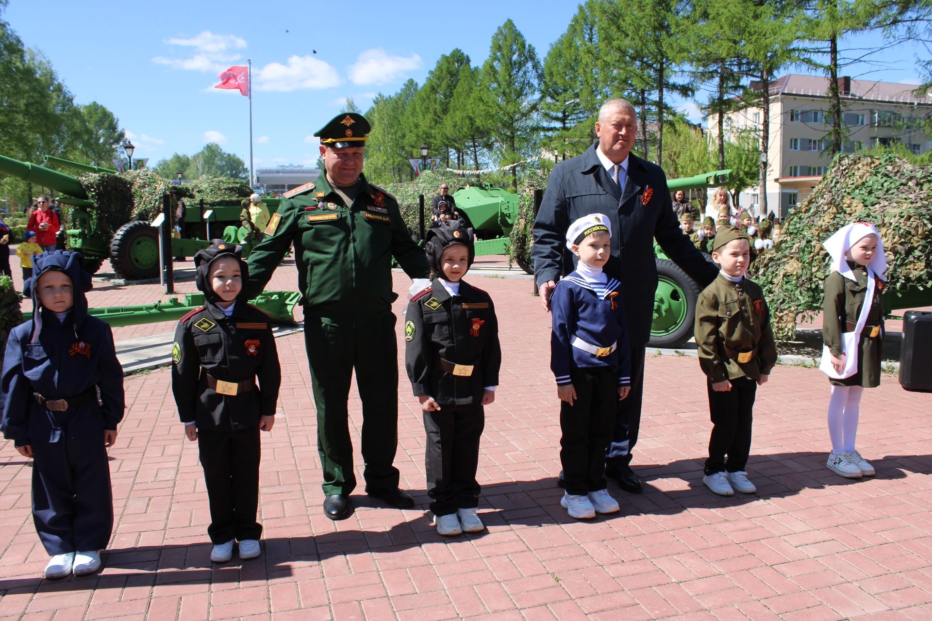 Празднование Дня победы: полный фоторепортаж
