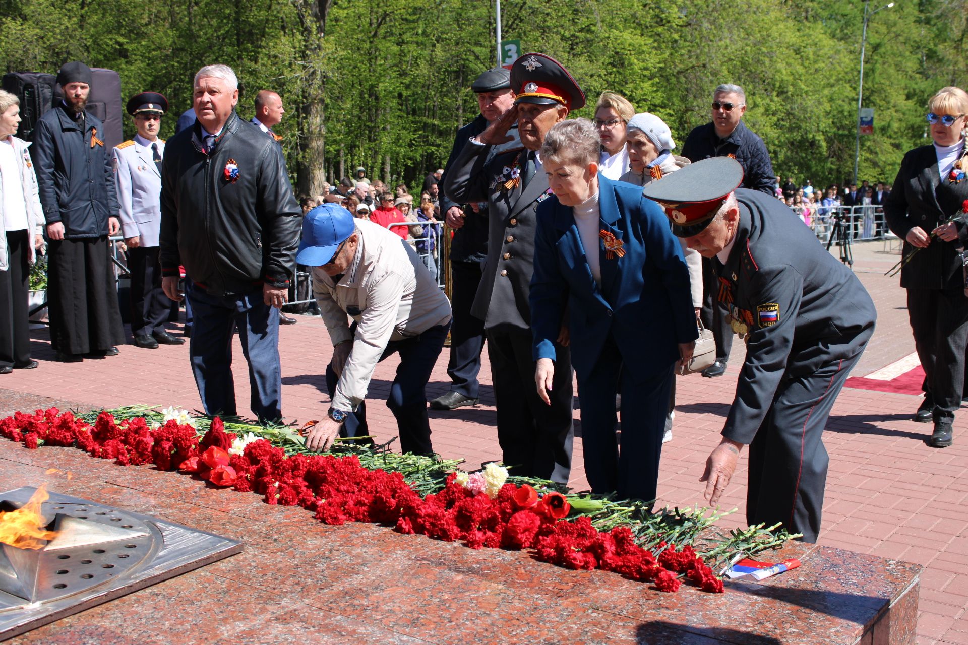 Празднование Дня победы: полный фоторепортаж