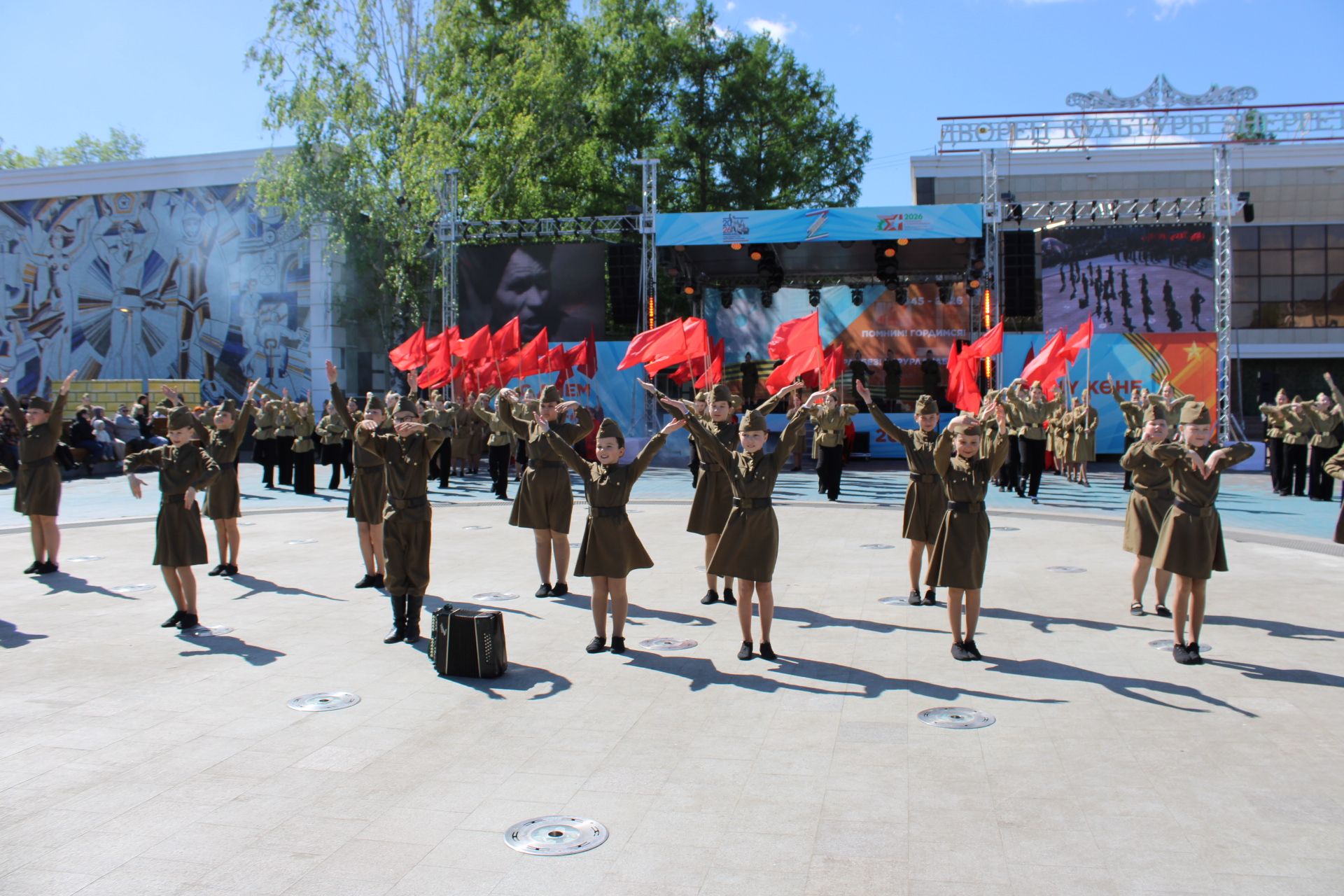 Празднование Дня победы: полный фоторепортаж