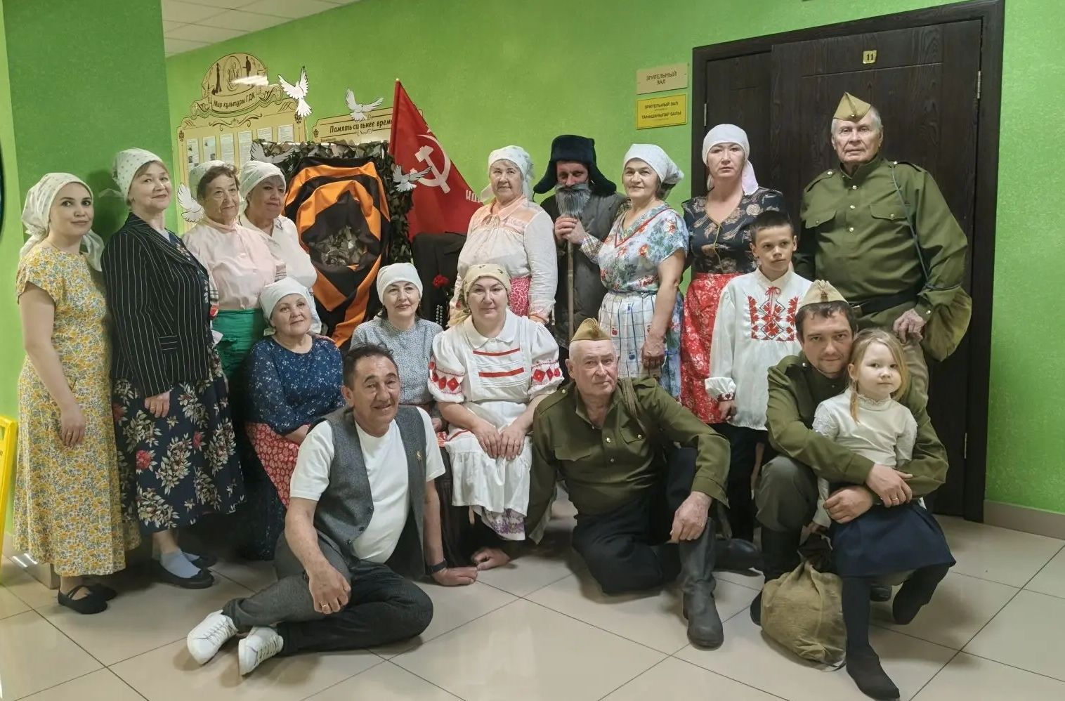 В ГДК Мирный открылась фотозона «Слава тебе, солдат-победитель!» до 10 мая