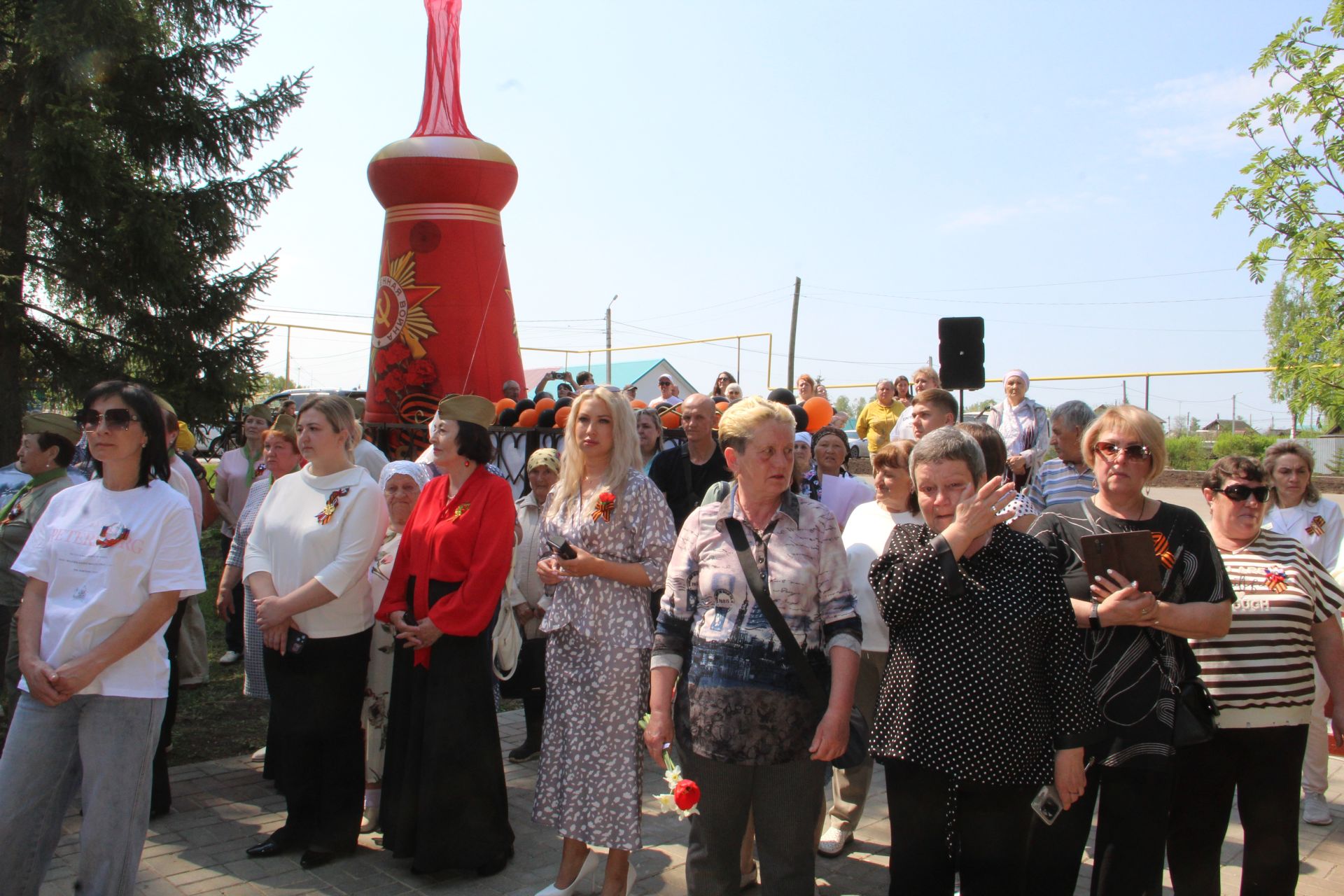 В микрорайоне Мирный Заинска открылся памятник Защитникам Отечества