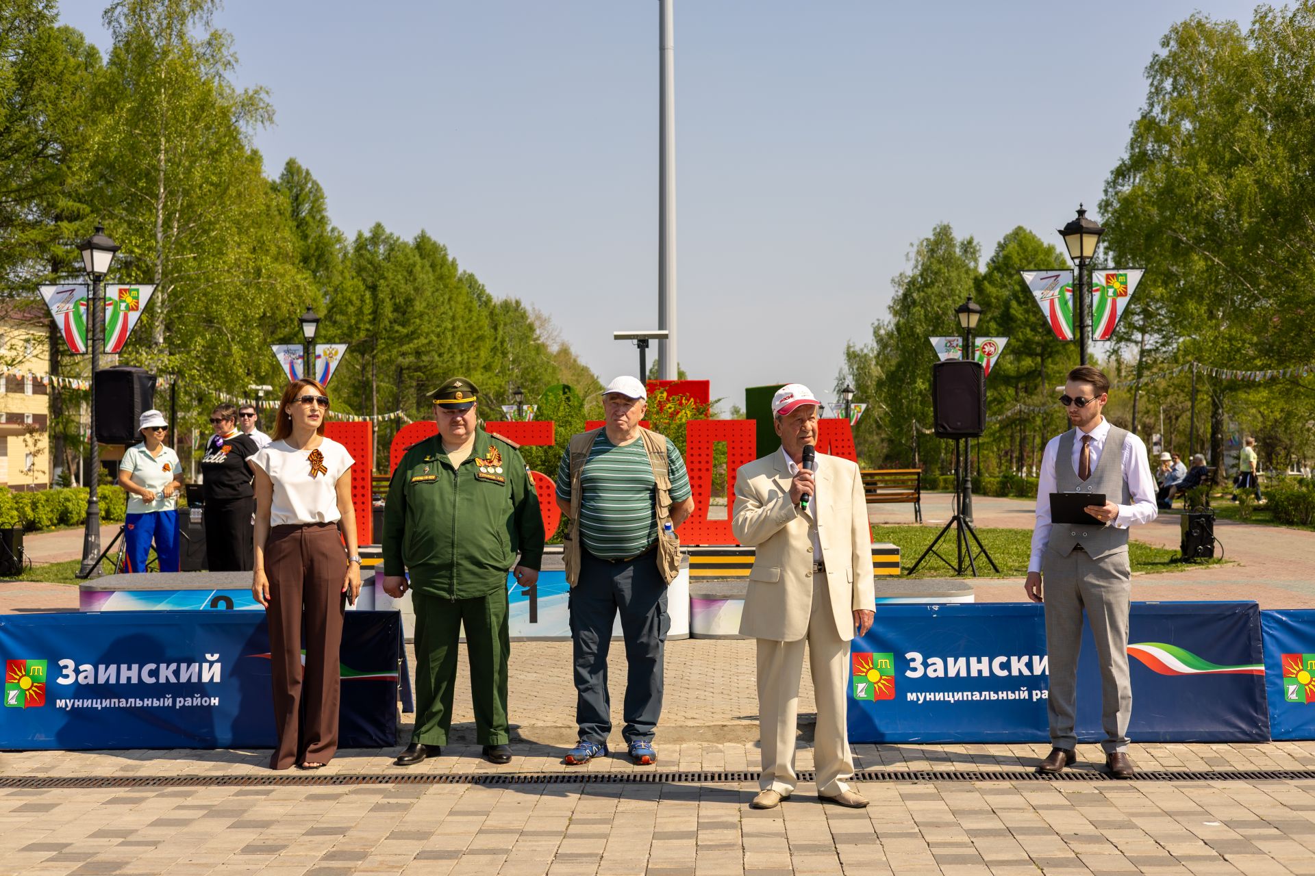 В Заинске легкоатлетической эстафетой почтили память героев Великой Отечественной войны