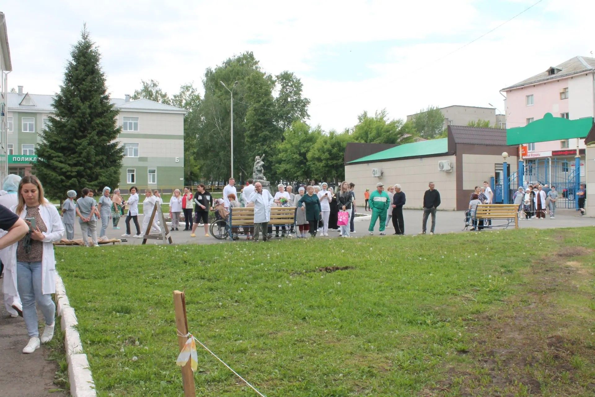 В Заинской ЦРБ эвакуировали более 100 человек во время масштабных пожарно-тактических учений