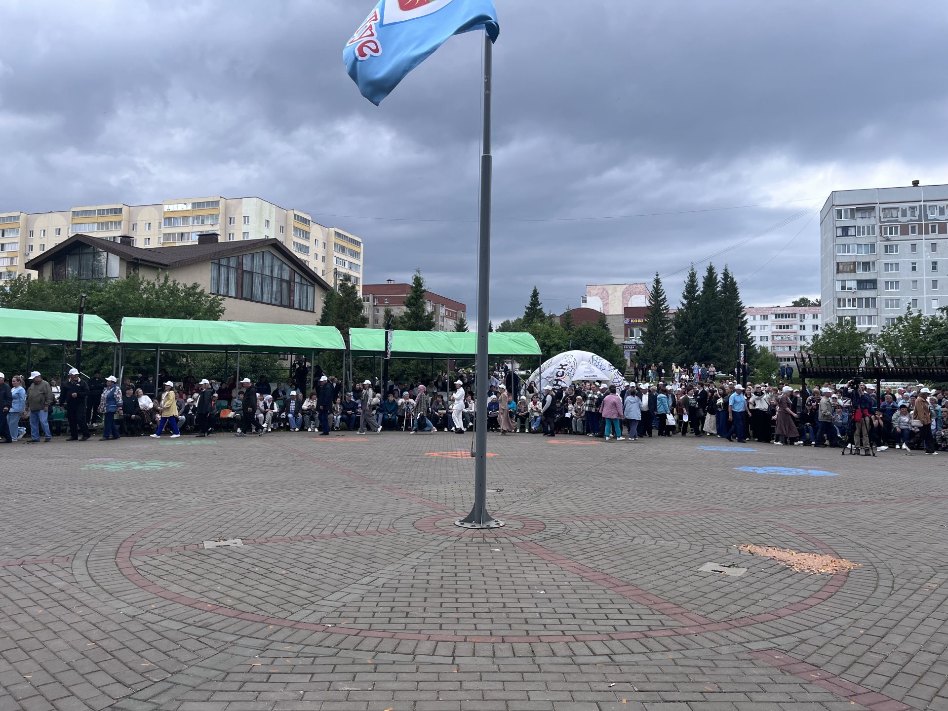 В Заинске на Сабантуе показали театрализованное представление, посвященное 140-летию Габдуллы Тукая