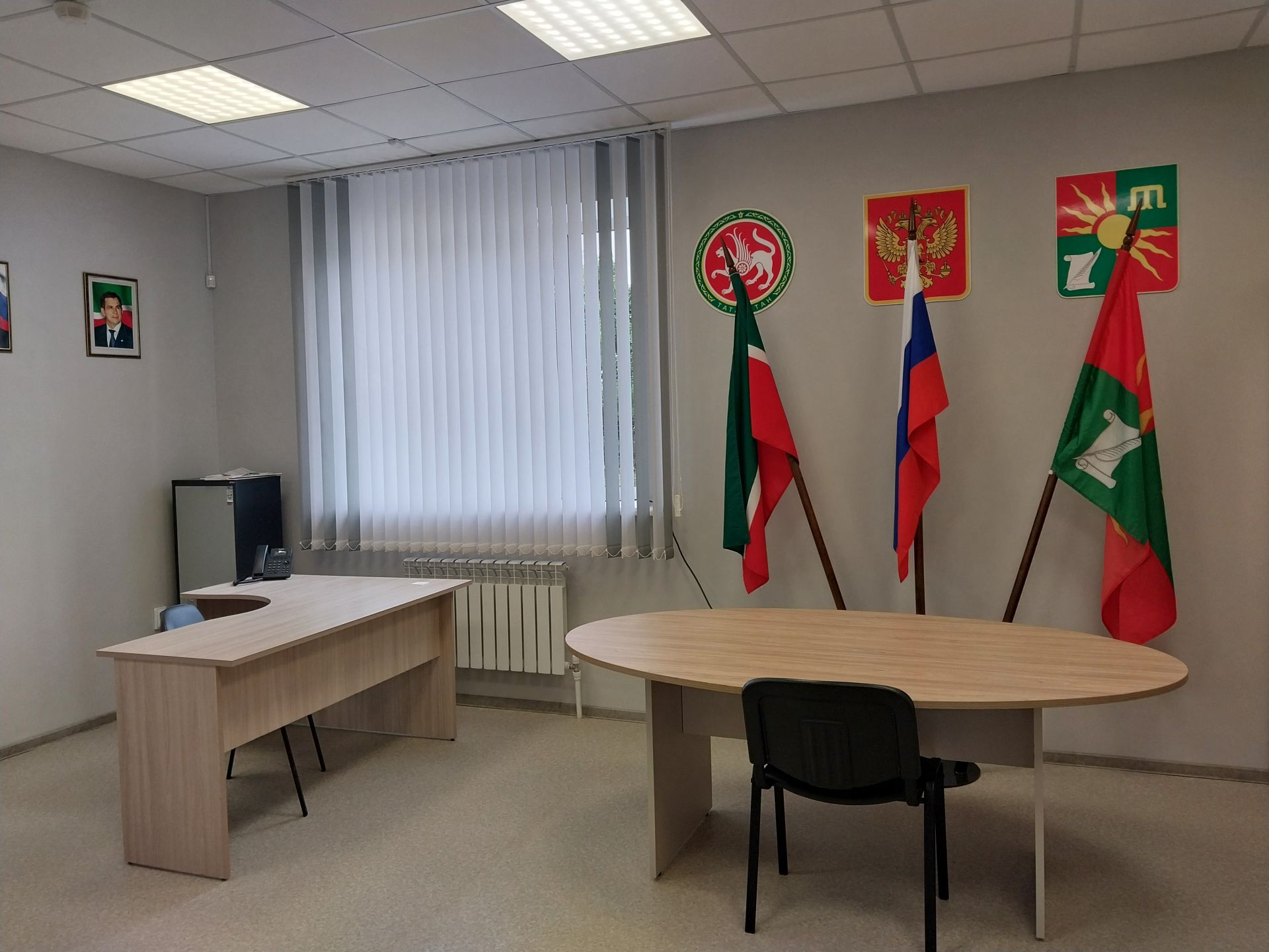 Уникальный храм и новые дороги показали гостям в Верхнем Багряже