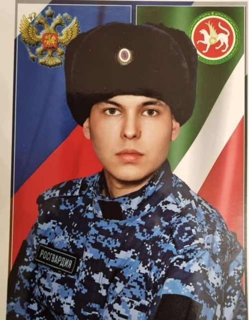 Рядовой Айдар Зотов