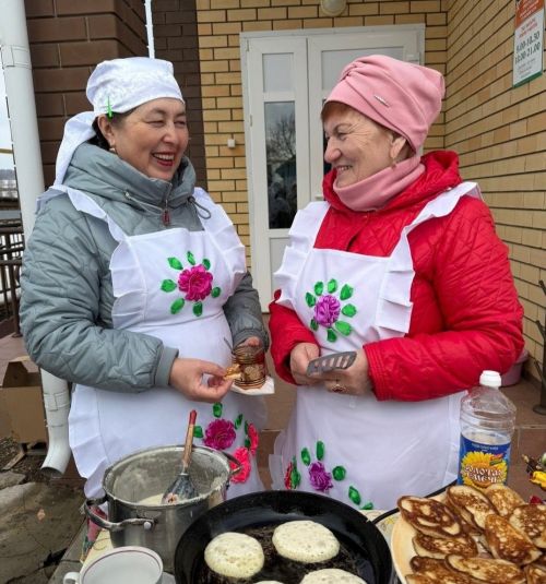 Блинный переполох в Нижних Лузях: как клуб устроил праздник за один вечер
