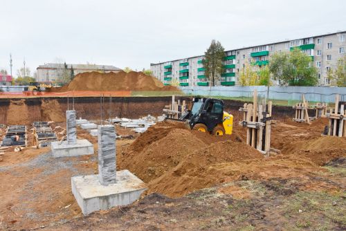 В Заинске ведется строительство бассейна стоимостью 440 миллиона рублей