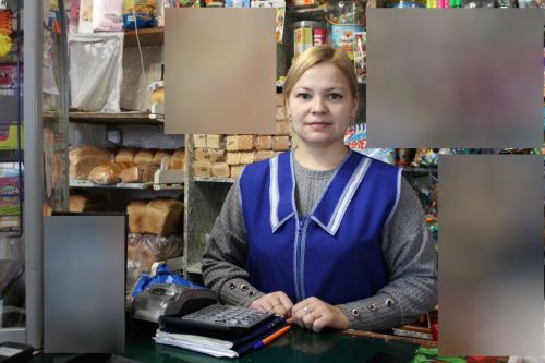 Хлеб, молоко и печенье: такие продукты предпочитают покупать в сельском магазине заинского села