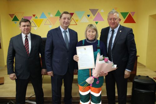 Заинские дорожники награждены за добросовестный труд