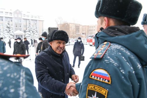 Минниханов поздравил спасателей с профессиональным праздником