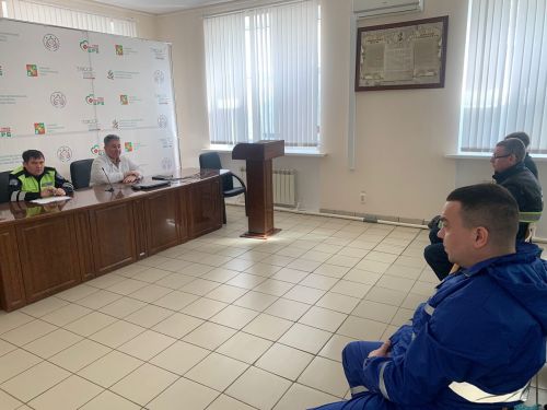 В Заинске работает 17 водителей скорой помощи
